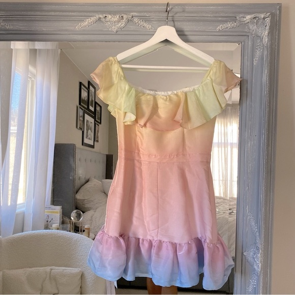 NWT Yumi Kim Santa Fe Dress Rainbow Ombre Off the Shoulder Ruffle Trim Blush S - Picture 6 of 9